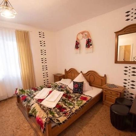 Pensiunea Casa Mariuca Valeni  ภายนอก รูปภาพ
