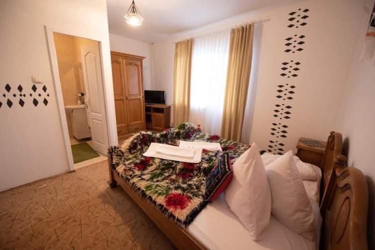 Pensiunea Casa Mariuca Valeni  ภายนอก รูปภาพ