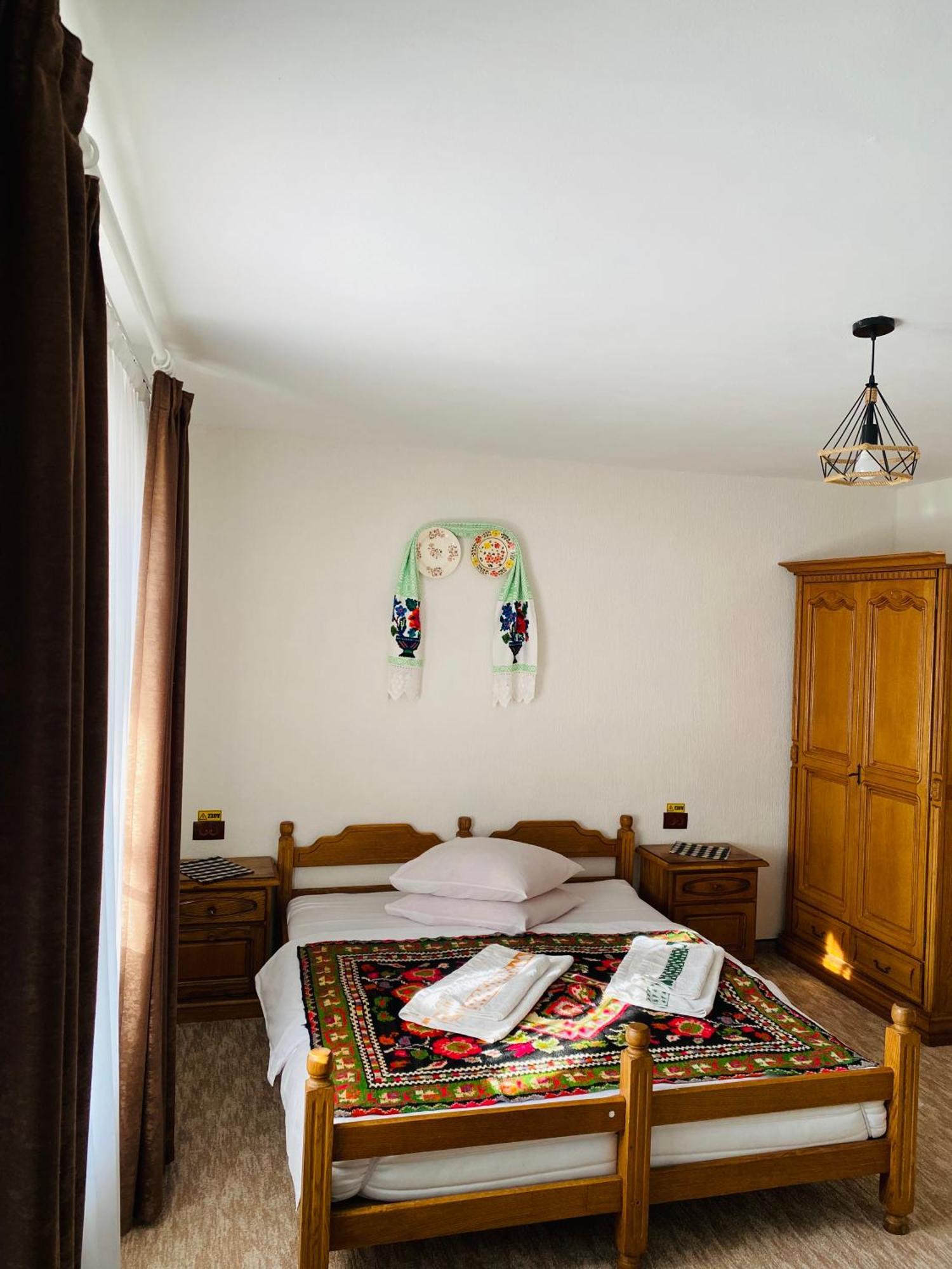 Pensiunea Casa Mariuca Valeni  ภายนอก รูปภาพ